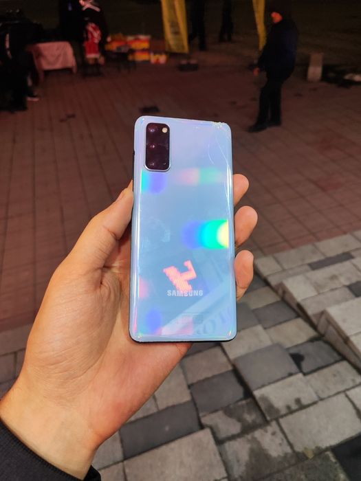 Samsung S20 8 128GB srochni sotiladi