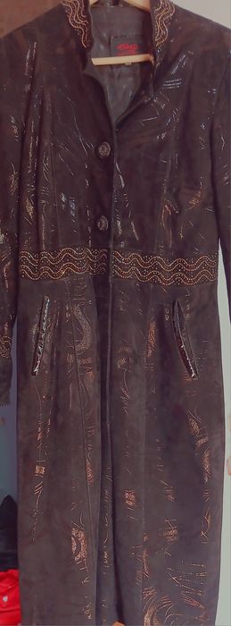 Плащ сотилади размер М ка