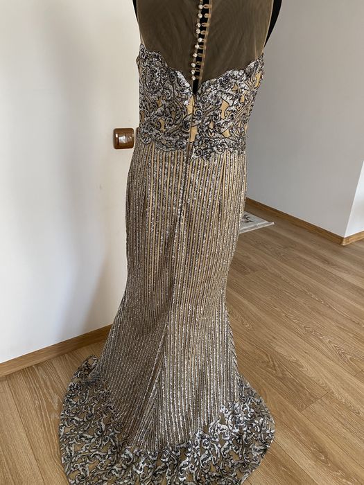 Rochie de seara cu sclipici