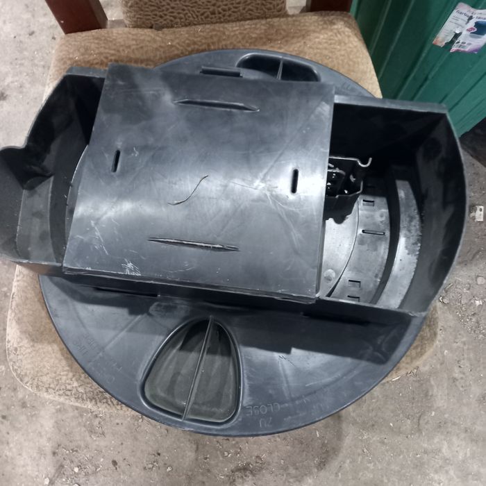 Продаю запчасти на мерс 221