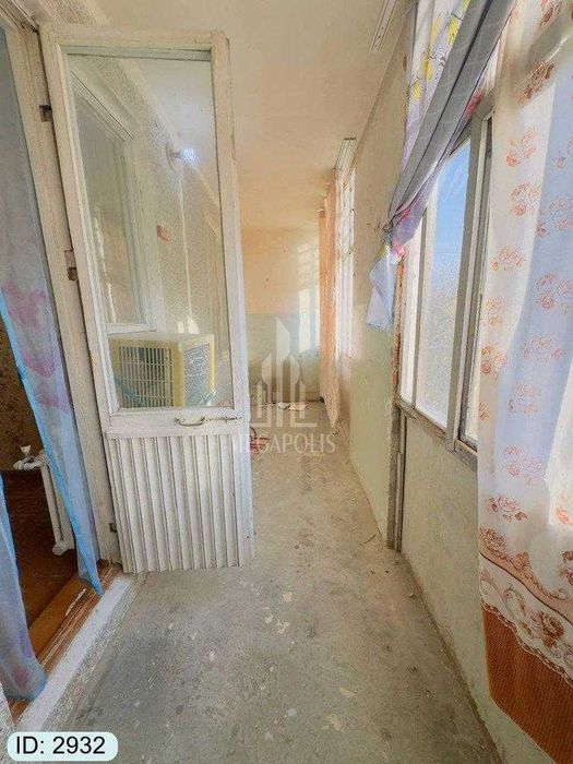 SOTILADI №2932 5-mikr choraxada 3 xonali +6 metrli balkoni uyimiz