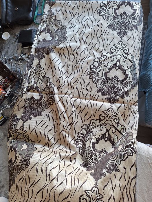 Завеси бежово с кафяви орнаменти