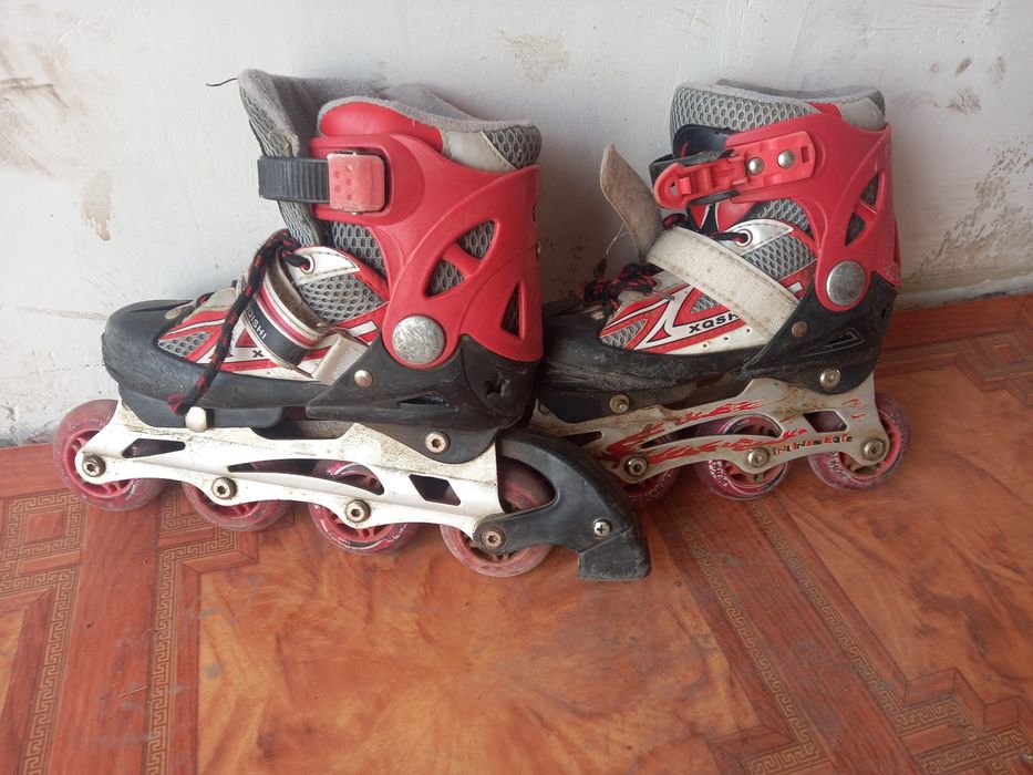 Продам роликовые коньки