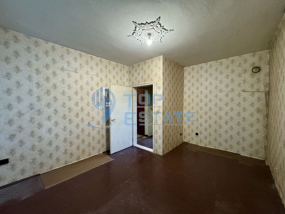 Продава се Двустаен апартамент в Горна Оряховица - 62 кв.м за 1250 €/кв.м - Снимка #4