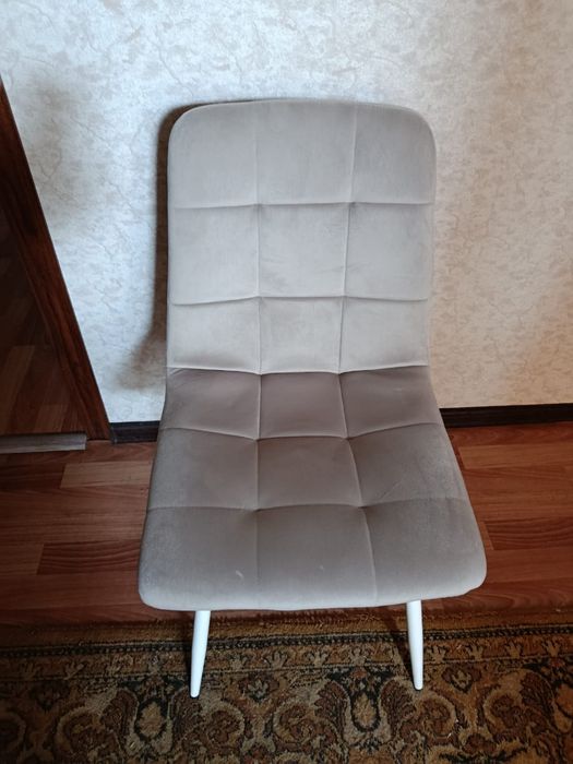 Продаётся стул мягкий б/у.