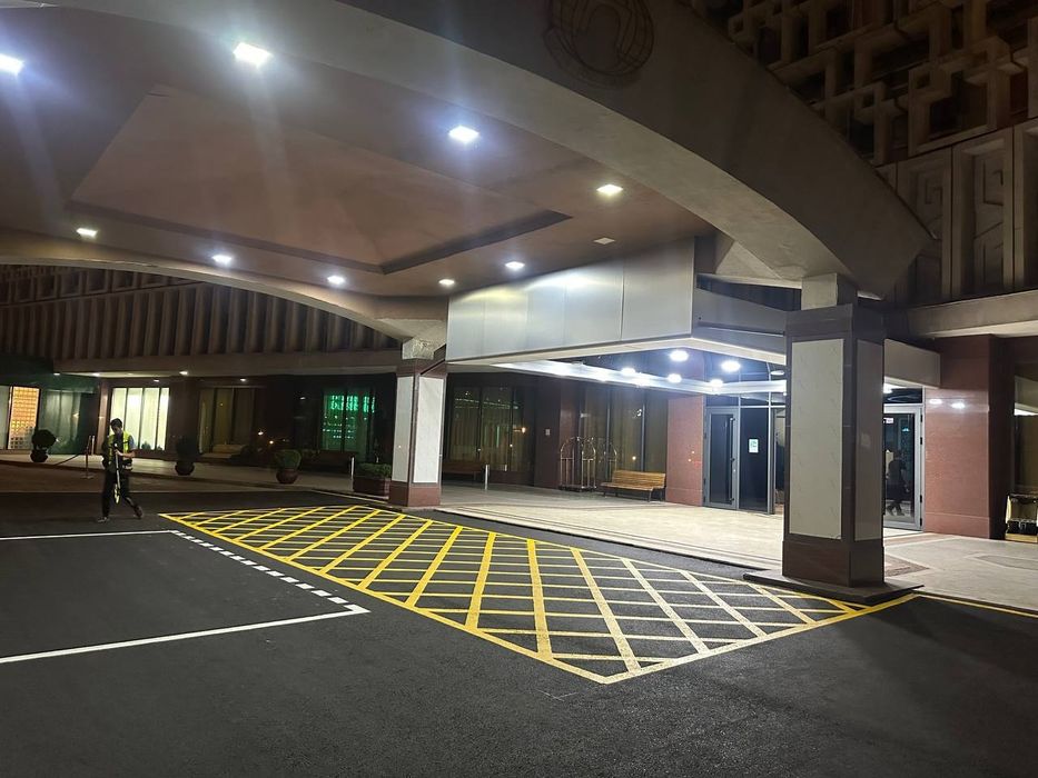 Razmetka yoʻl chiziqlari