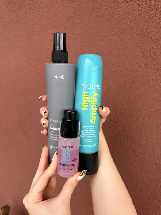 Балсам за обем-Matrix 300 ml , Спрей за обем, leaving conditioner - Lakme 300ml, Олио за окрепеане- увредена коса, блясък-Matrix (използван)