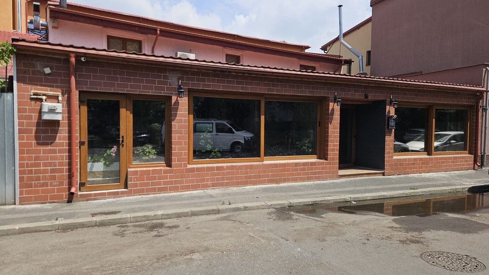 Spatiu comercial  Cringasi