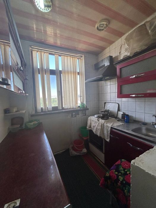 3 xonali 4-etaj sotiladi