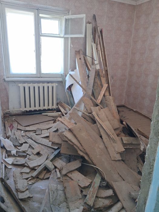 Продам двух комнатную 36.кв.