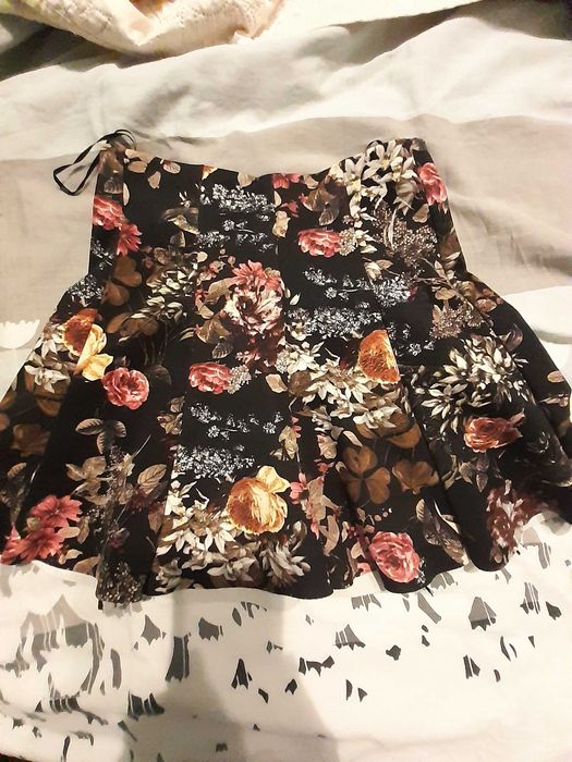 Fustă Bershka marime XS