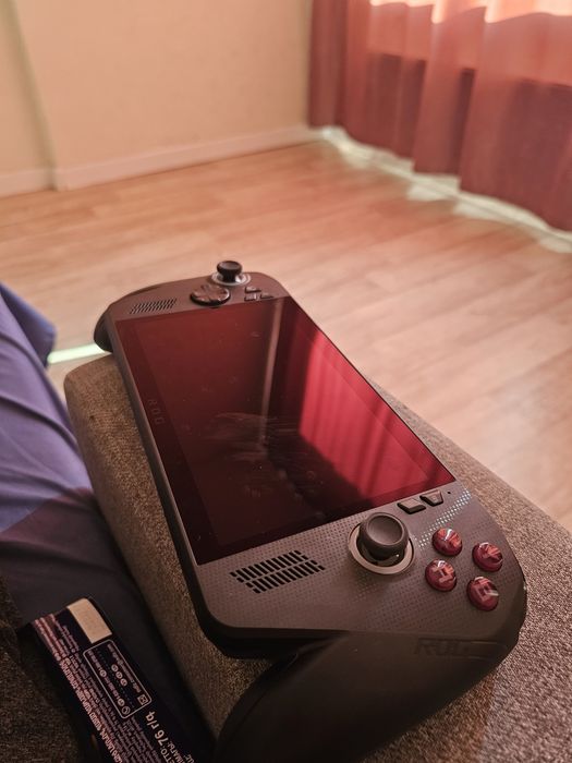 Продам игровую приставку