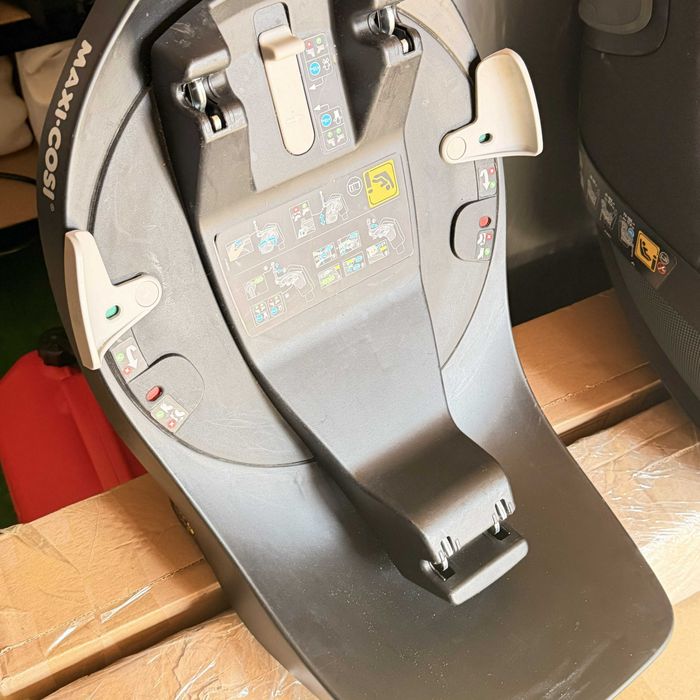 Scaun auto rotativ Maxi Cosi Mica Pro Eco i-Size