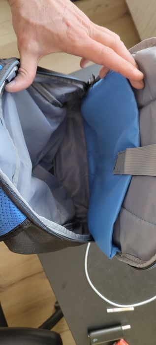 Продавам раница за лаптоп Dell