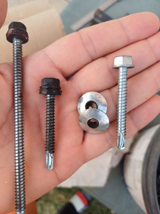 Vand suruburi pentru tigla metalica (Bilka)