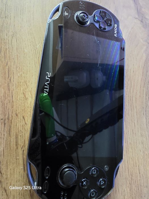 PS Vita Slim (прошитая, 64 гб)