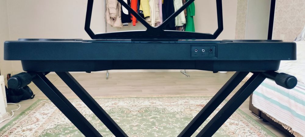 Продается Синтизатор