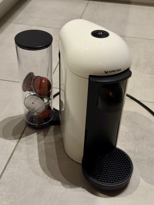 Nespresso Vertuo Plus C - garantie octombrie 2026