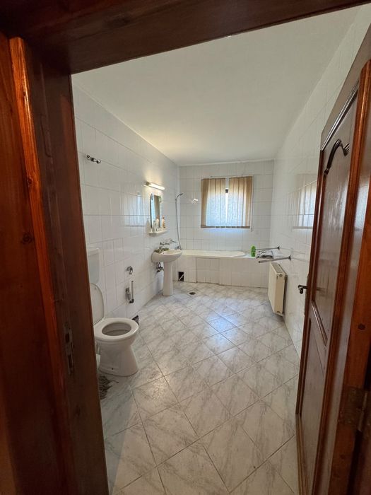 Inchiriez casa muncitori slatina 6 dormitoare