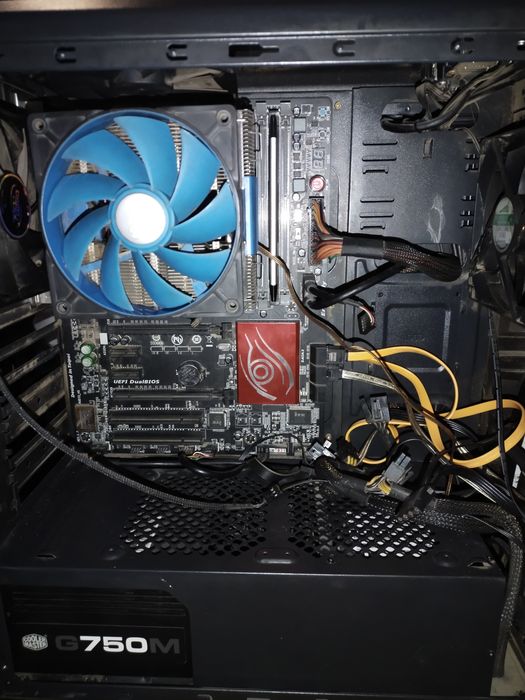 Core i7 kampyuter sotladi srochna