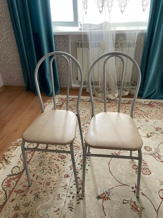 Продам стулья в хорошем состоянии 15 шт