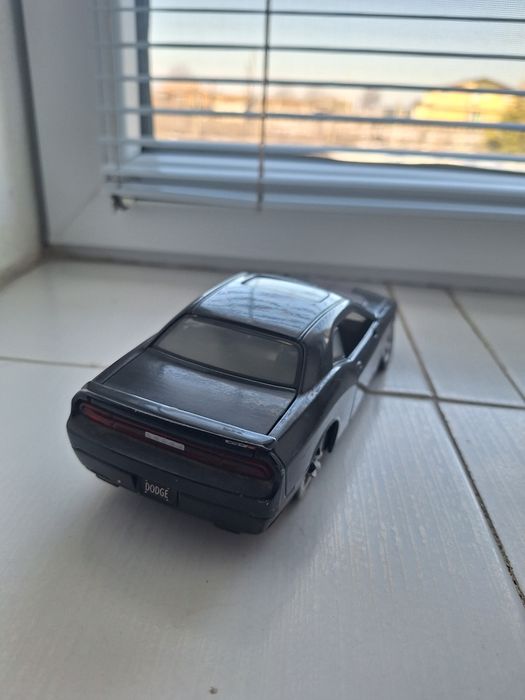 Макет на кола dogge challenger