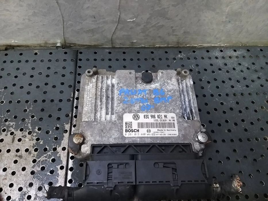 Ecu calculator motor 2.0 tdi vw passat b6 3c 03g906021nk 0281013440