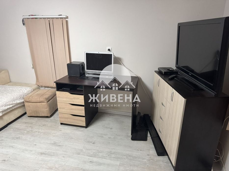 Продава къща с голям двор в с.Водица, обл. Варна