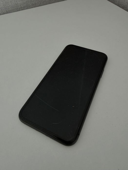 Продается iPhone 11, 128 ГБ
