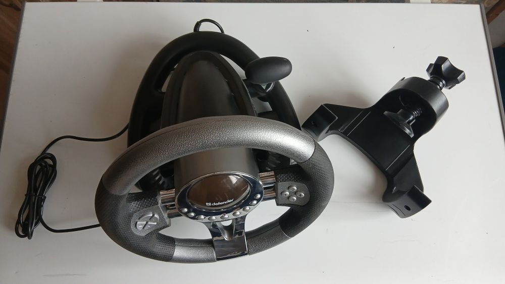 Игровой руль Defender