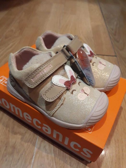 BIOMECANICS обувки за момиче