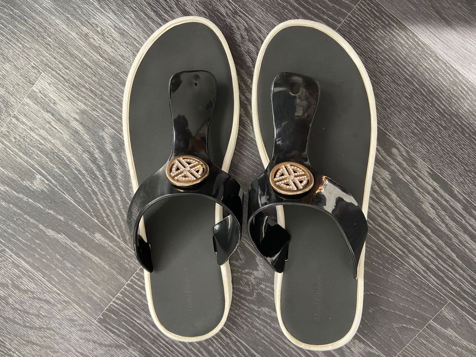 Дамски летни чехли