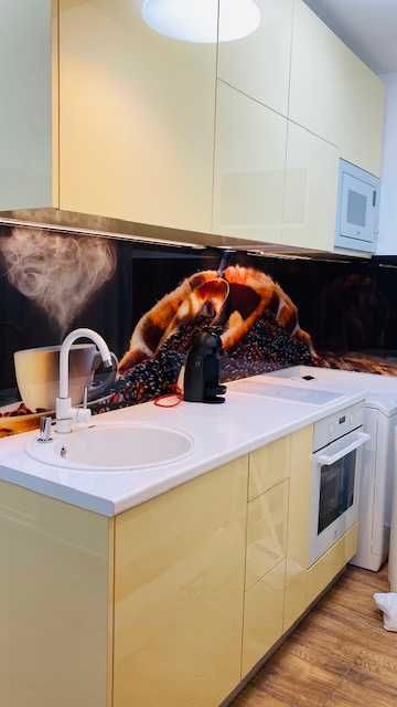 Proprietar, inchiriez garsoniera ultra lux metrou Costin Georgian
