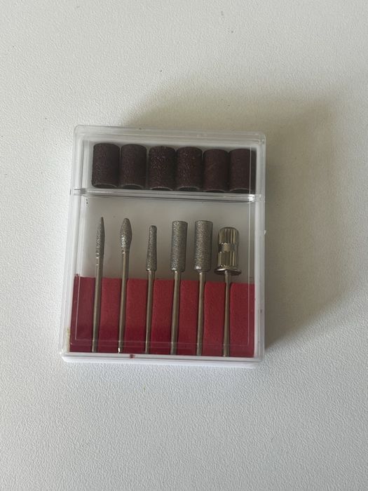 Aspirator si freza 2 in 1