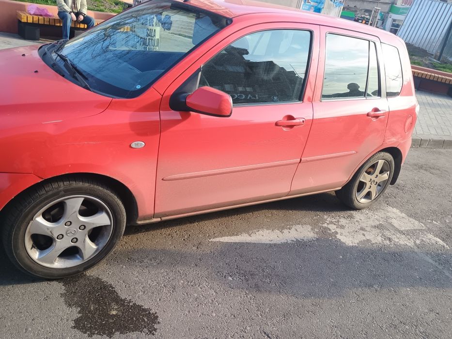 Vând Mazda 2 an 2007