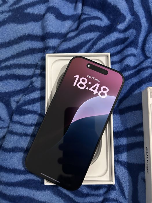 Продам айфон 16 про новый