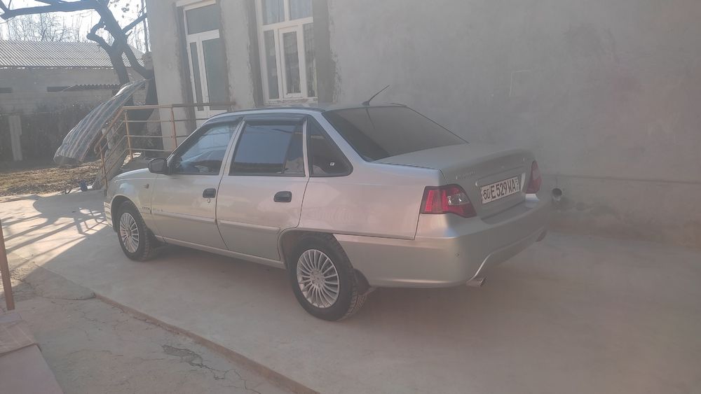 Нексия2 донс сотилади