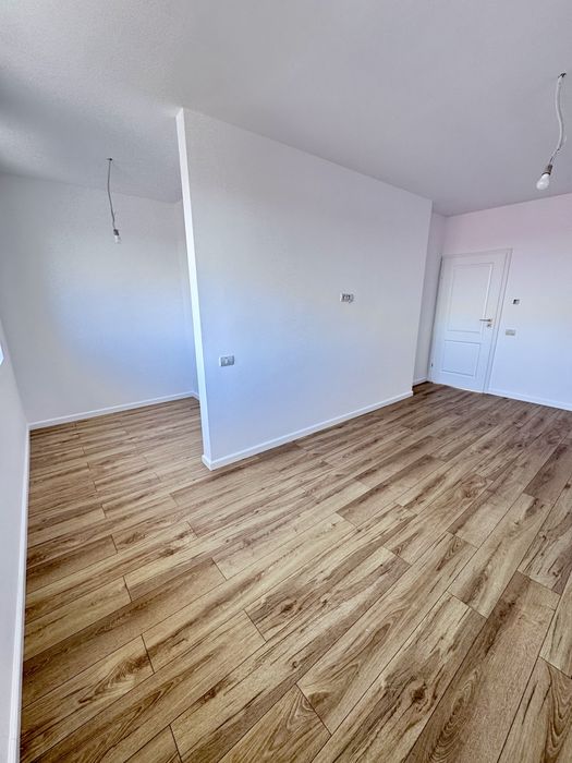 Duplex 3 dormitoare | dressing | birou | 2 băi | Remetea Mare