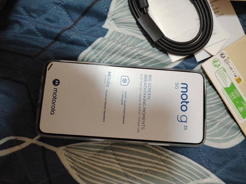 Телефон Motorola g 35 чисто нов