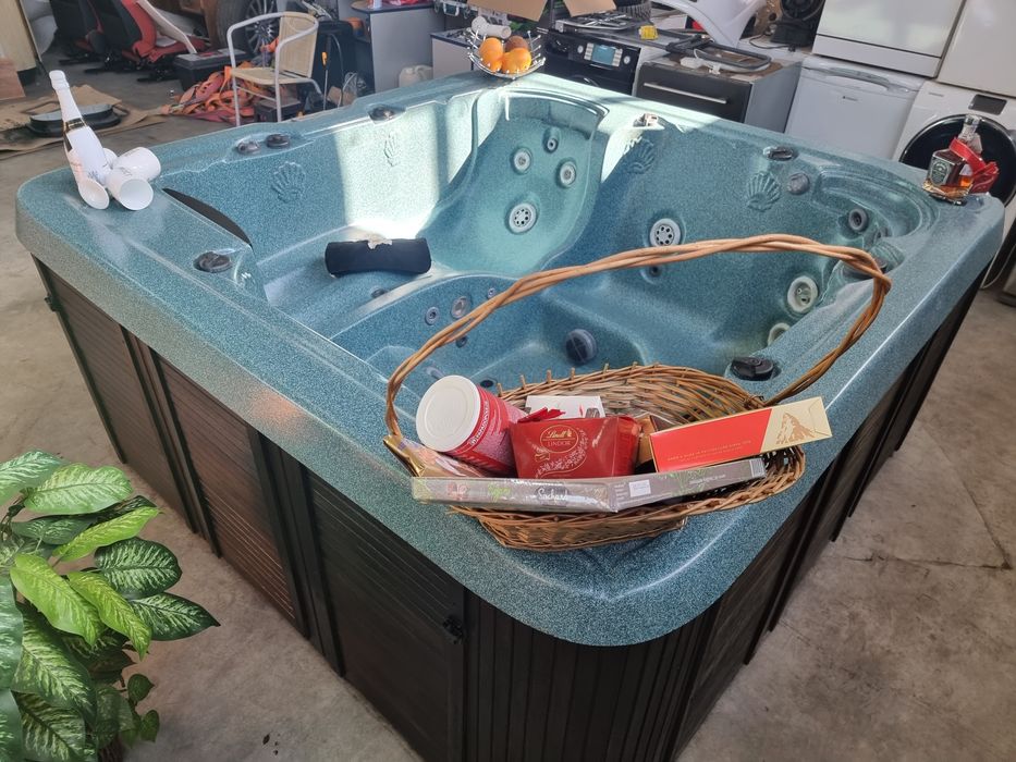 Външни градински джакузита на ИЗПЛАЩАНЕ от 4500лв