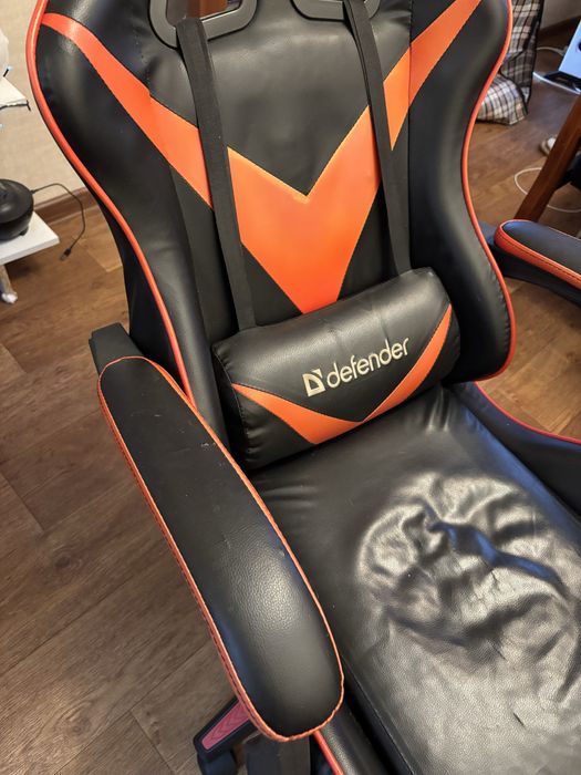 Продам игровое кресло