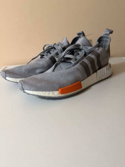 Мъжки маратонки ADIDAS NMD R1 45\3 НОВИ