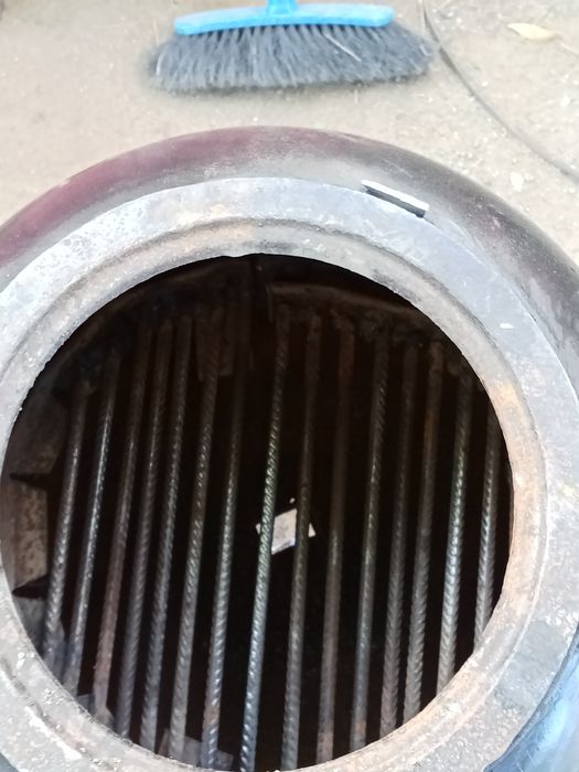 Мангал 3 в однм каптилня