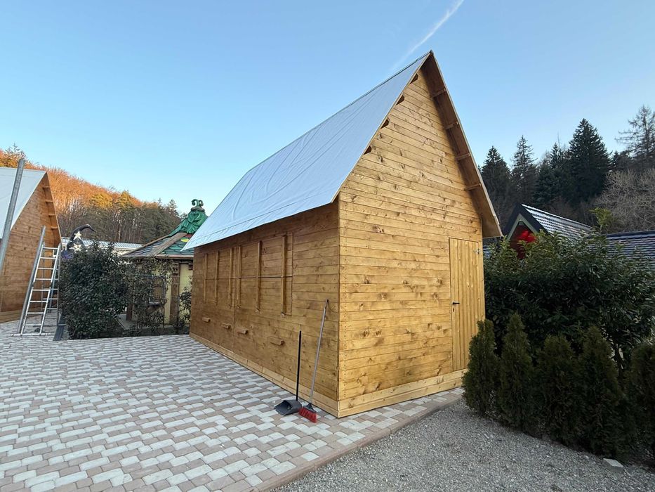 Vand 2 casute - 6x3m