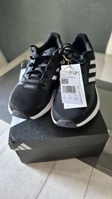 Маратонки Adidas