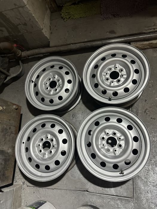 R14 штампованные диски