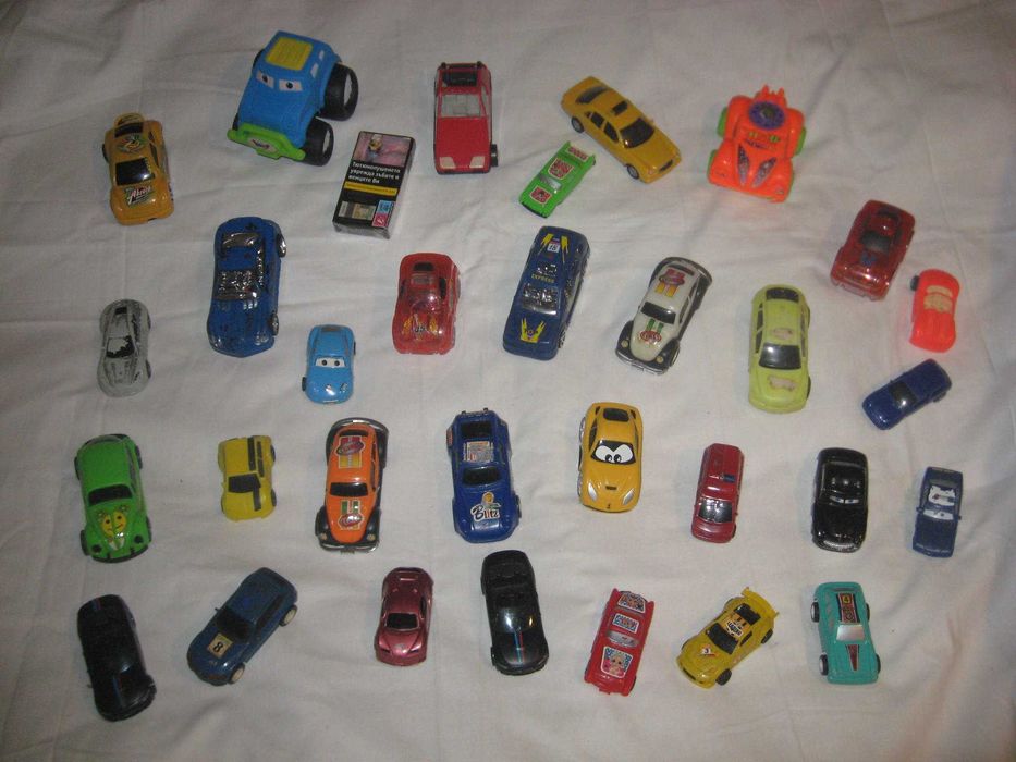 играчки  РАЗНИ -26бр.