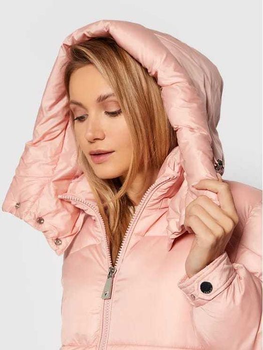 Пухено яке Guess