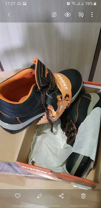 Продается спец обувь