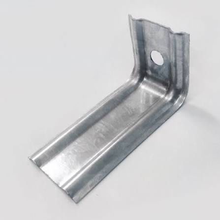 Fasad uchun atsinkovka profillar ishlab chiqaramiz